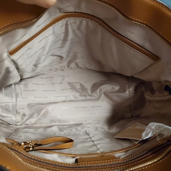NEW Michael Kors Witney Signature Brown Tote Bag - Picture 6 of 7